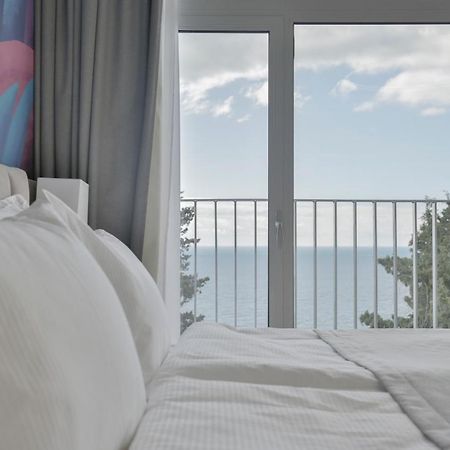 Garden Resort Гагра Экстерьер фото